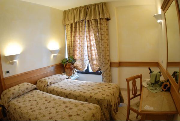 Hotel Pace San Giovanni Rotondo Rom bilde
